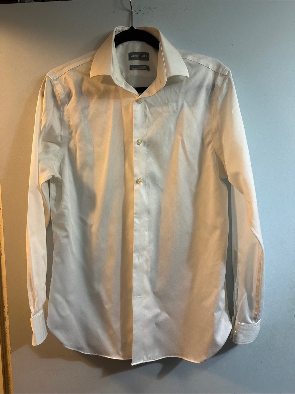 Michael Kors Men's White Long-Sleeve Dress Shirt slim fit